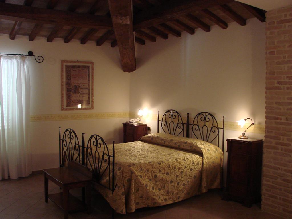 Hotel Palazzo Brunamonti Bevagna Zewnętrze zdjęcie