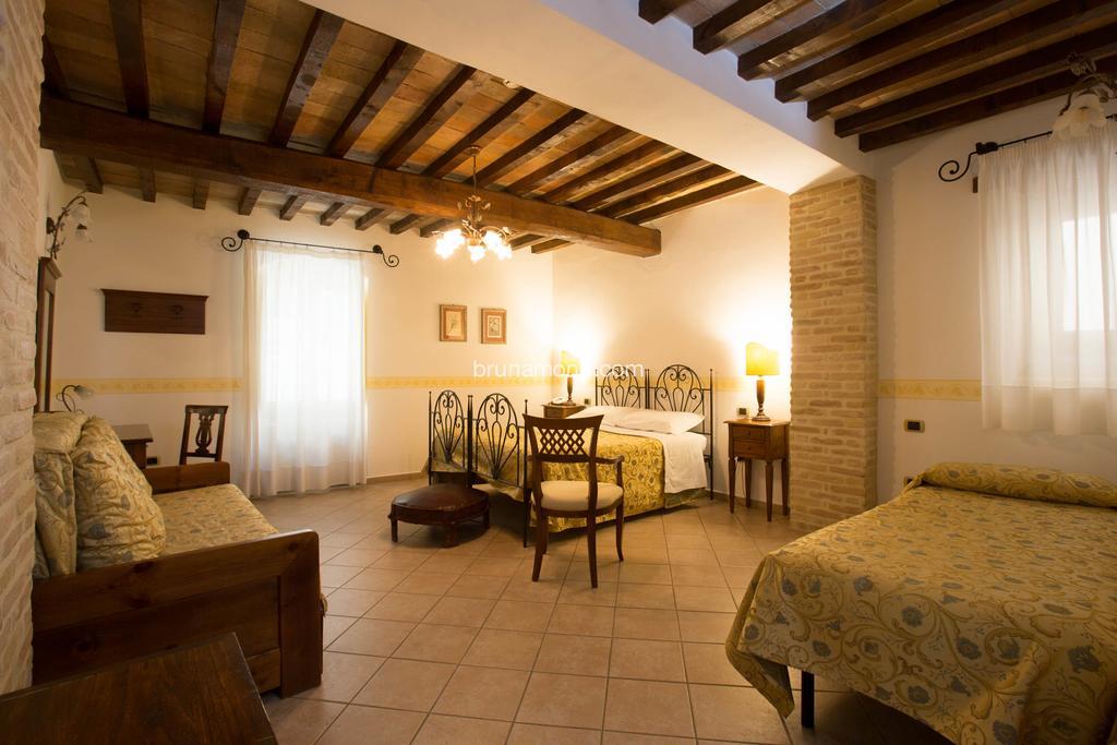 Hotel Palazzo Brunamonti Bevagna Zewnętrze zdjęcie
